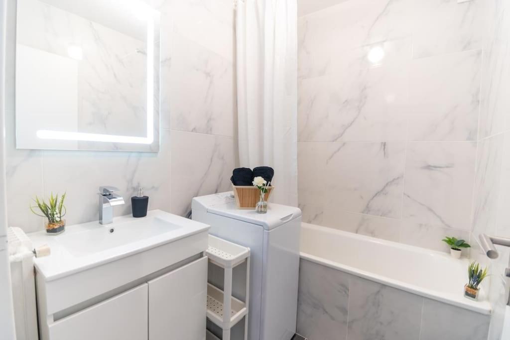 Le Citadin-T1-28M2-Pte Paris M7 Lejlighed Le Kremlin-Bicêtre Eksteriør billede